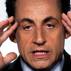 Sarkozy'ye darbe