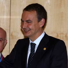 İspanya'da Zapatero kazandı