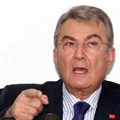 Baykal'ın ilgiç Kadınlar Günü mesajı
