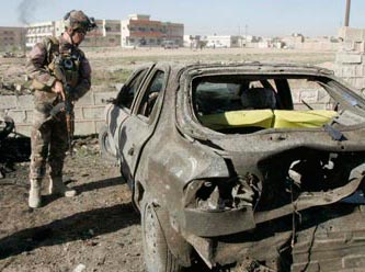Irak'ı kan gölüne çevirdiler: 16 ölü