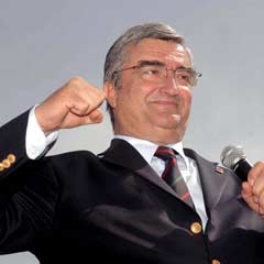 Mitingci rektöre de suç duyurusu