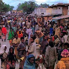 Amerika Somali'ye saldırdı