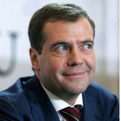 Medvedev oyunu kullandı
