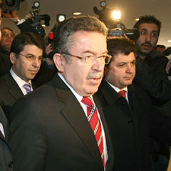 YÖK Başkanına yakışıksız suçlama