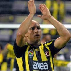 Carlos Real'i özlüyor mu?