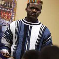 Kuran-ı Kerim’i Afrika dillerine çevirdi