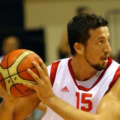 Hidayet'ten etkileyici performans