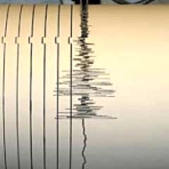Endonezya'da deprem: Tsunami uyarısı kaldırıldı