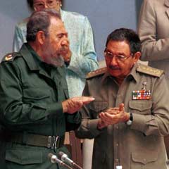 Bayrak Raul Castro'da