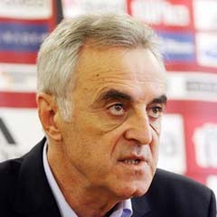 Özhan Canaydın: Aday olmayacağım.