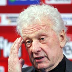 Feldkamp sınıfta kaldı