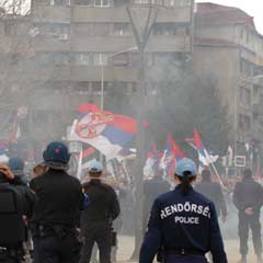 'Elçilikleri koruyun'