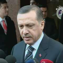 Başbakan:Başörtüsü gündemimizde yok