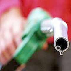 Benzine 4 kuruş zam