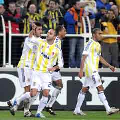 Futbolcular turdan emin