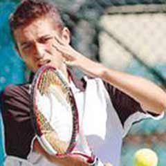 Milli tenisçi çeyrek finalde