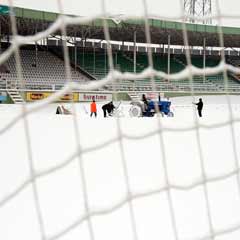 Saha karla kaplandı