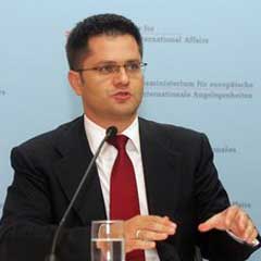 BM'ye 'Kosova' baskısı