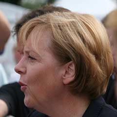 Merkel'den işgale destek
