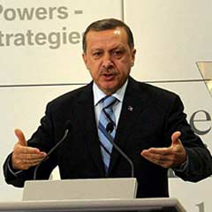 'Batı'nın ahlaksızlık dediğini biz baştacı ettik'