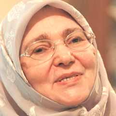 'Tesettürün içi boşaltıldı'