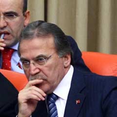 'Elini dinden çeksin'