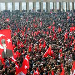 'Bunlar dünyada yaşamıyor'