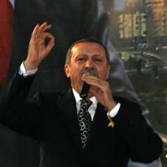 'Hala gözyaşlarının sürmesini isteyenler var'