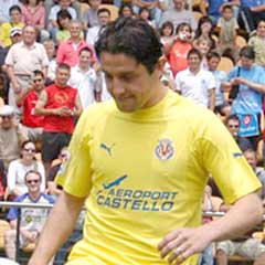 Nihat Valencia'yı dağıttı