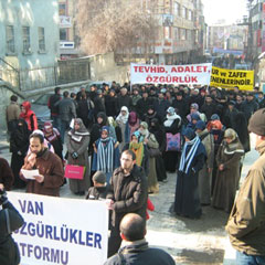 'Bu mektep devam edecek'
