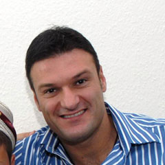 Alpay yemin etti