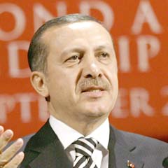 Erdoğan: Terörün üzerine kararlıkla gideceğiz