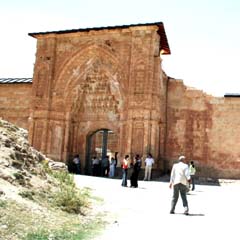 İshakpaşa'ya 4 mevsim ziyaretçi