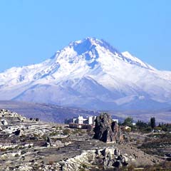 Erciyes'e Yılda 2 Bin Kişi Tırmanıyor
