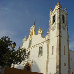 Kilisede kavga