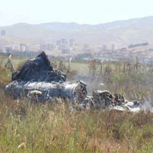 Sudan'da askeri uçak parçalandı: 1 ölü