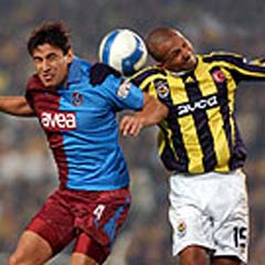 FB maç fazlasıyla lider