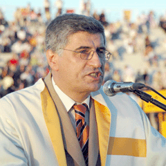 'Efelik taslıyor'