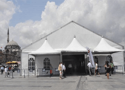 Eminönü'ne dev iftar çadırı