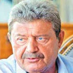 Yılmaz: Onursal Başkan olarak kalacağım