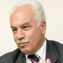 Su için 40 şınav çeken lider