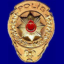 Güleryüzlü polis özlemi