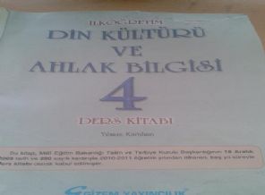 Din Kültürü kitaplarında Tanrı skandalı!