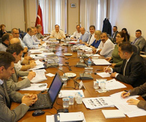 CHP ve MHP'den "yemin" itirazı