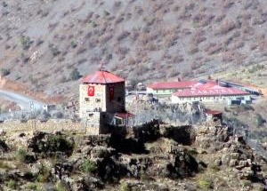 Sessiz Sedasız Destan Yazıyorlar