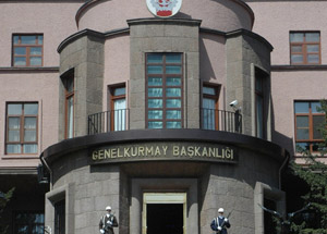"Kadın genelkurmay başkanı" talebi