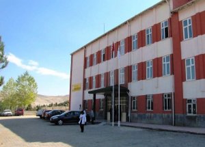 İHL’lere Rağbet Laikçileri Azdırdı