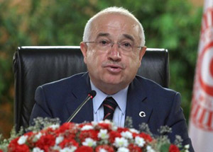 Çiçek'ten eski Meclis Başkanlarına yemek