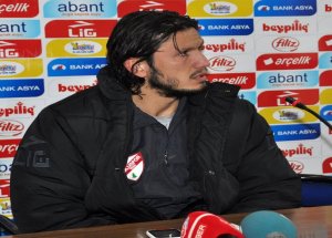 Emre Toraman Karşıyaka'da