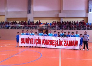 Suriye yararına futbol karşılaşması düzenlediler